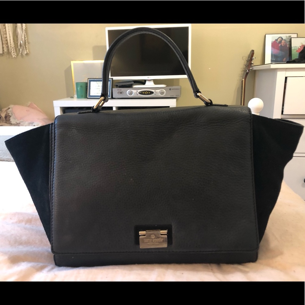 MAKE ME AN OFFER❗️Kate Spade black purse 👜🌟